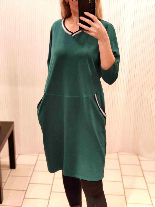 Suknelė laisvo tipo žalia
